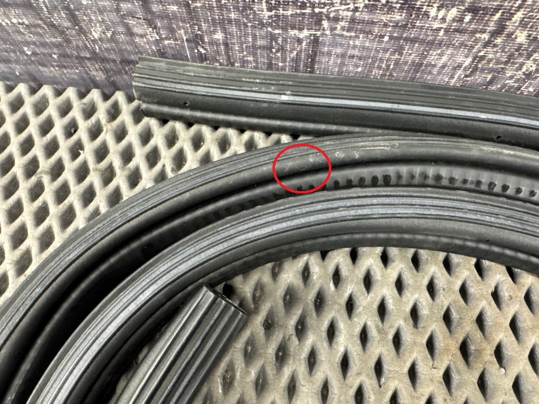 Уплотнитель крышки багажника, 1360 рублей, Красноярск