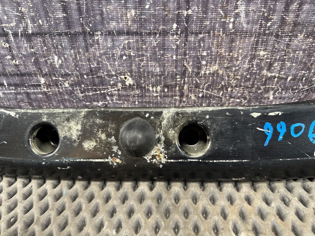 Рамка радиатора, 1710 рублей, Красноярск