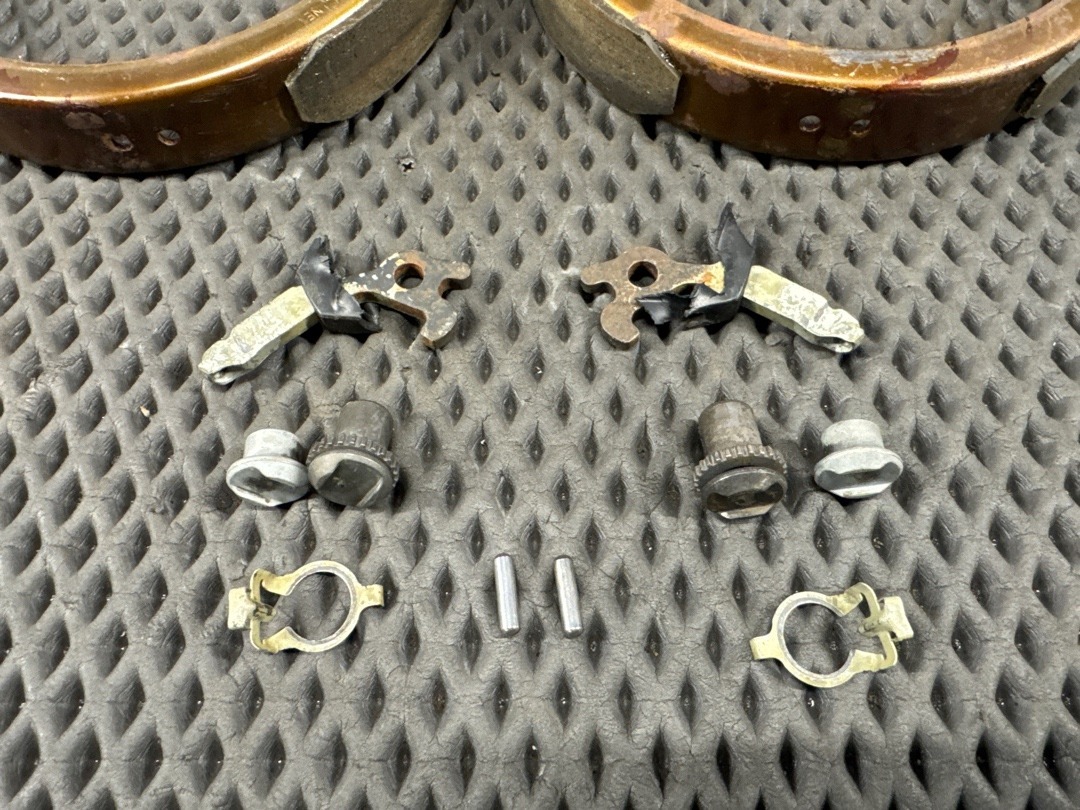 Комплект колодок ручного тормоза, 6760 рублей, Красноярск