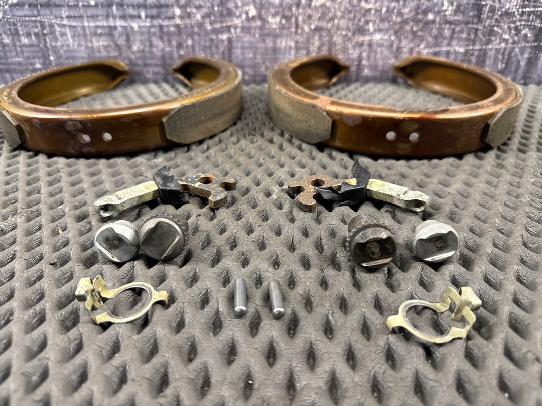 Комплект колодок ручного тормоза, 6760 рублей, Красноярск