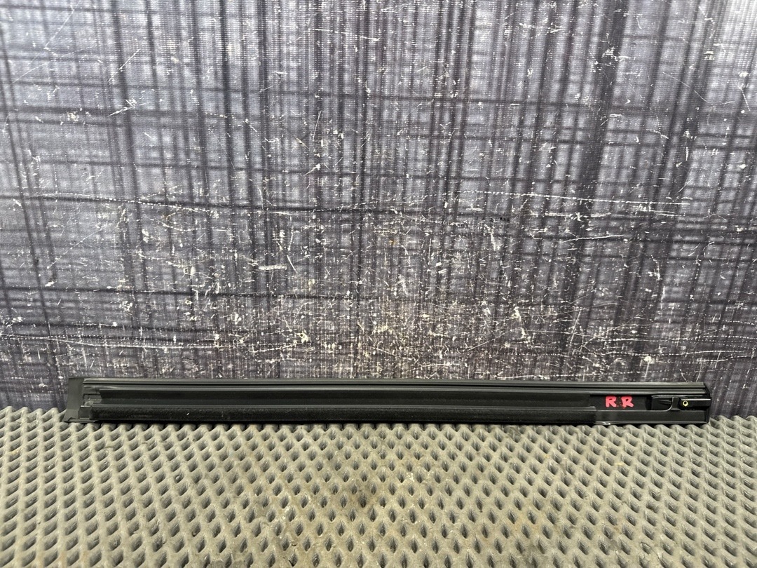 Молдинг стекла, 1720 рублей, Красноярск