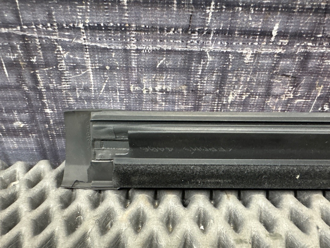 Молдинг стекла, 1720 рублей, Красноярск