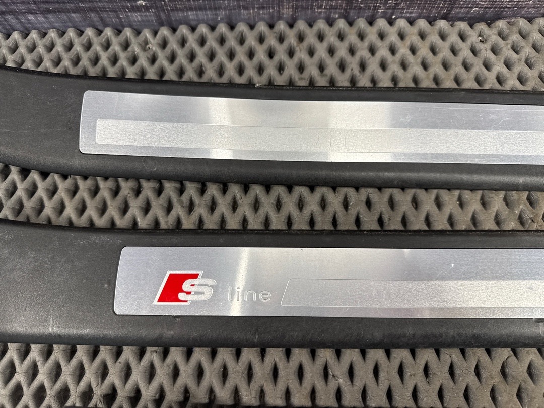 Комплект накладок на порог, 7520 рублей, Красноярск