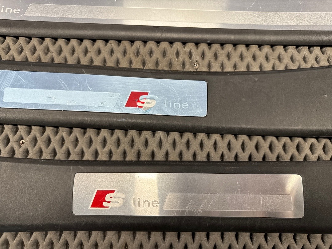 Комплект накладок на порог, 7520 рублей, Красноярск