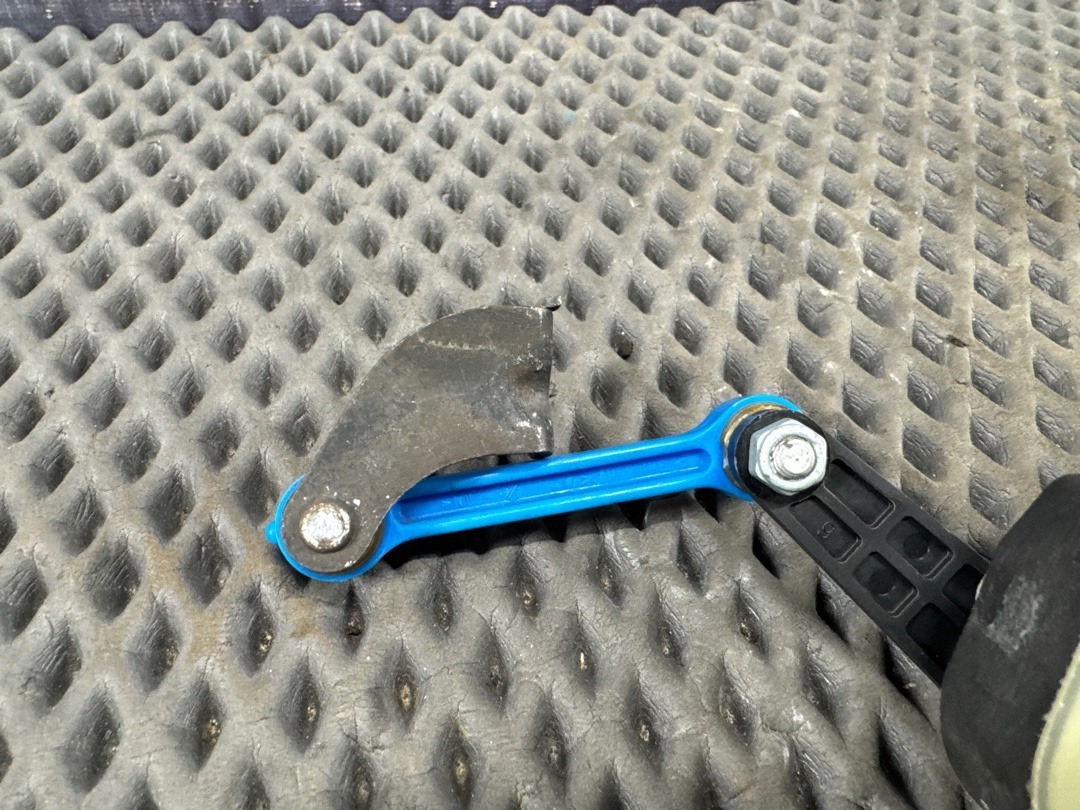 Датчик уровня подвески, 4360 рублей, Красноярск