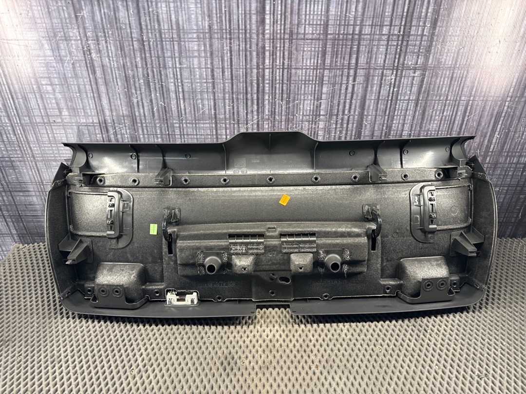 Обшивка крышки багажника, 2280 рублей, Красноярск