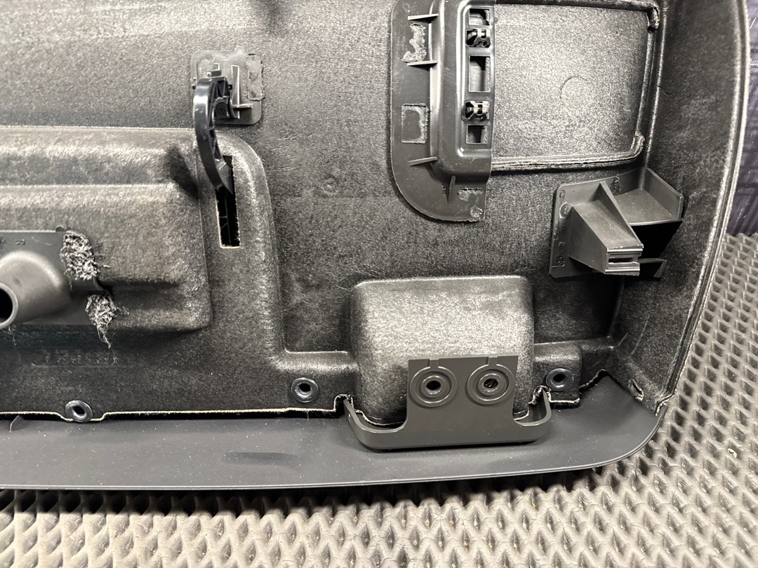 Обшивка крышки багажника, 2280 рублей, Красноярск