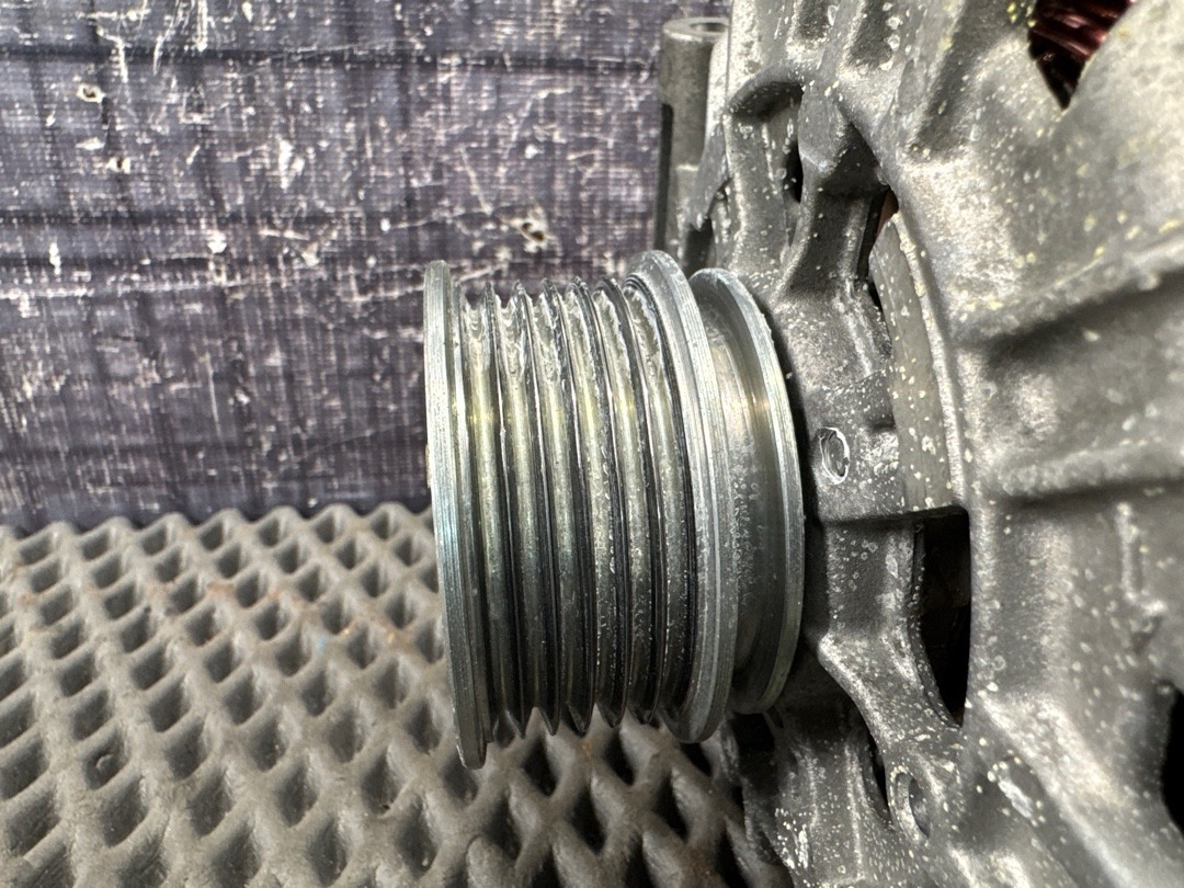 Генератор, 12930 рублей, Красноярск