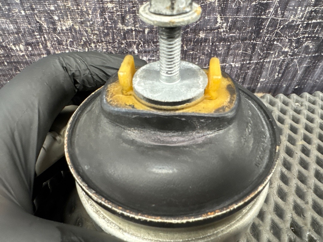 Подушка двигателя, 4420 рублей, Красноярск