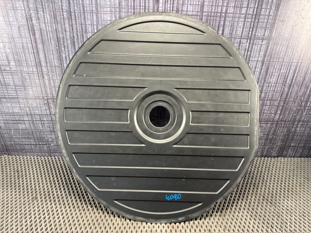 Пластик багажника, 810 рублей, Красноярск