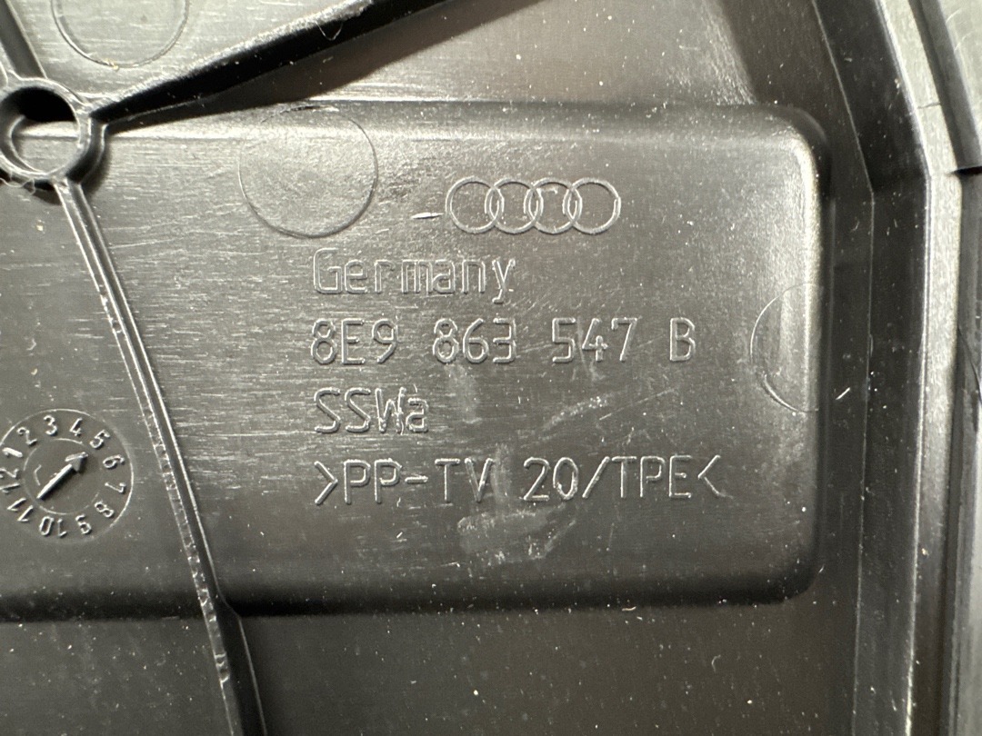 Пластик багажника, 810 рублей, Красноярск