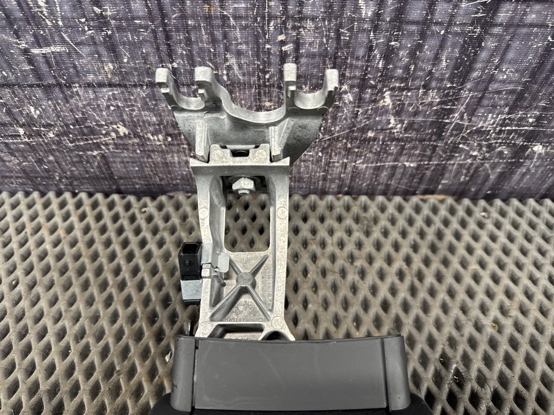 Подлокотник, 4720 рублей, Красноярск