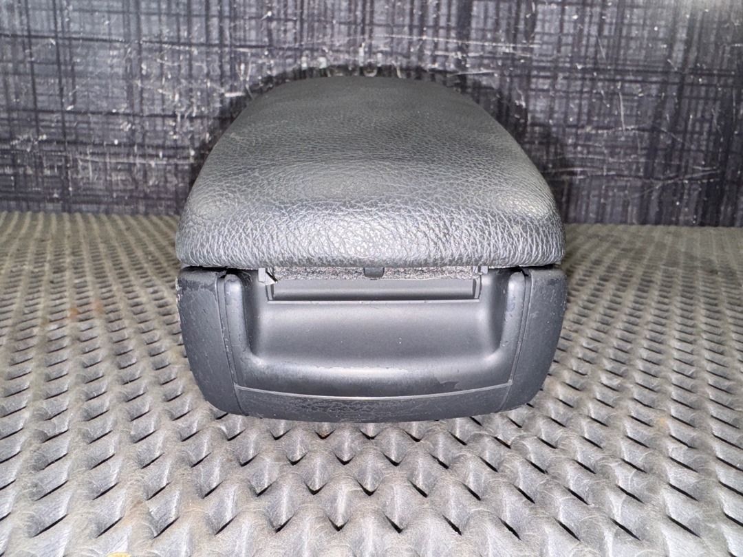 Подлокотник, 4720 рублей, Красноярск