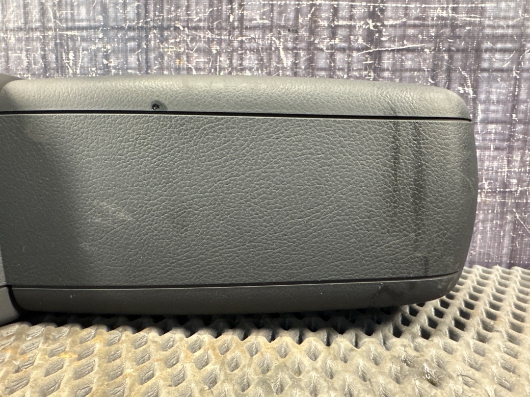 Подлокотник, 4720 рублей, Красноярск