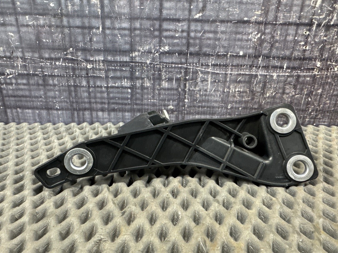 Крепление бампера, 2420 рублей, Красноярск