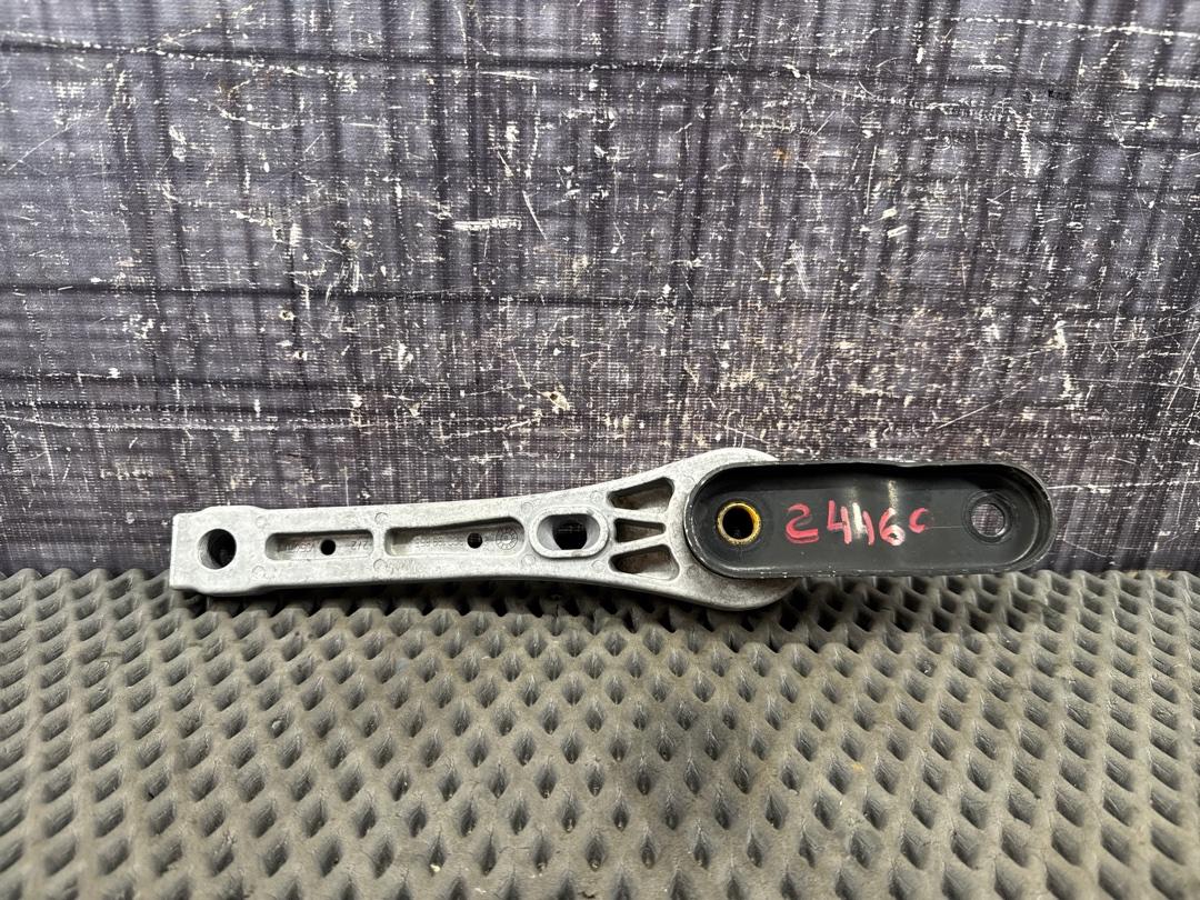 Опора двигателя, 800 рублей, Красноярск