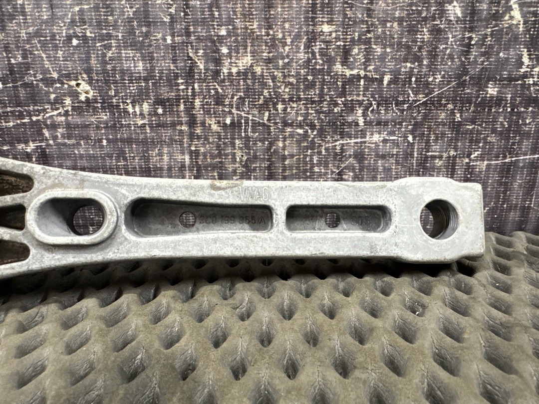 Опора двигателя, 800 рублей, Красноярск