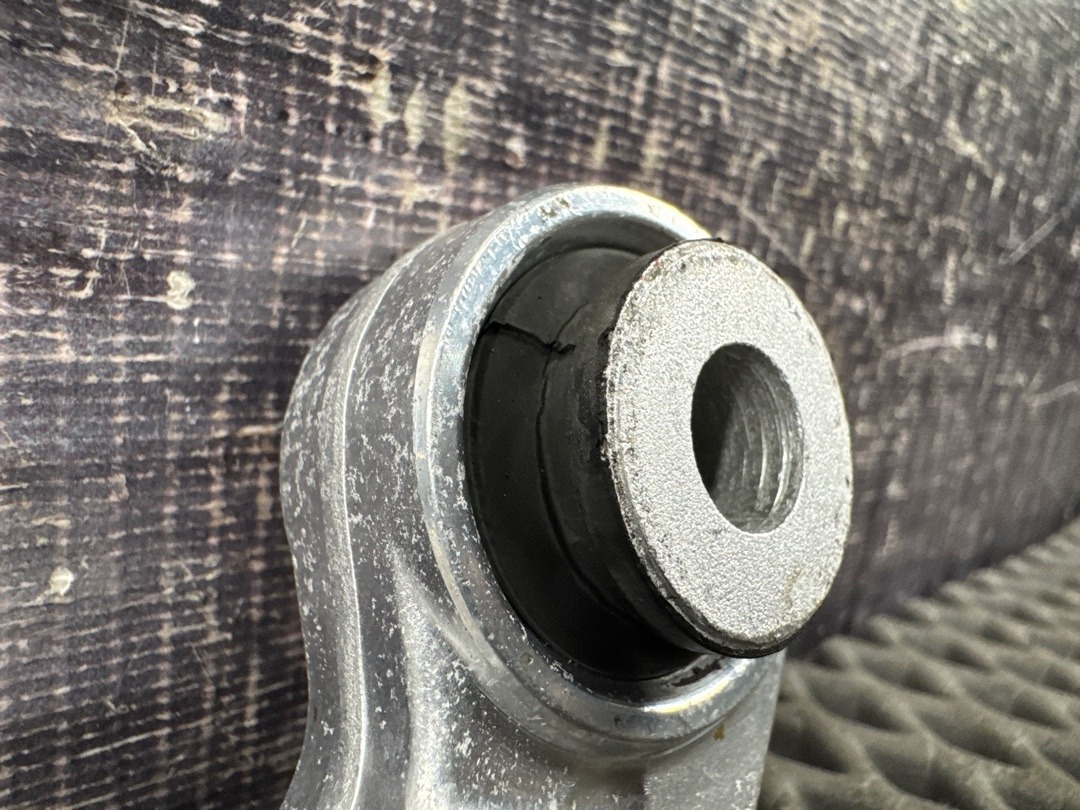 Стойка стабилизатора, 380 рублей, Красноярск