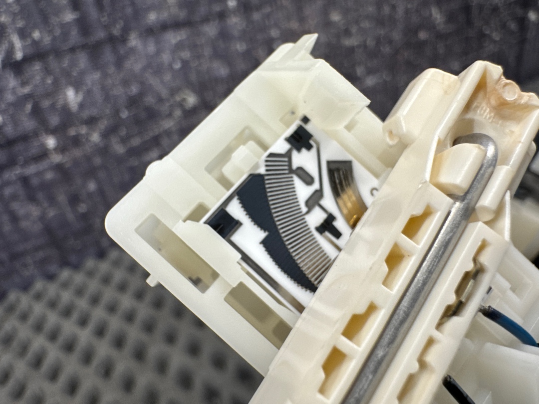 Датчик уровня топлива, 1000 рублей, Красноярск