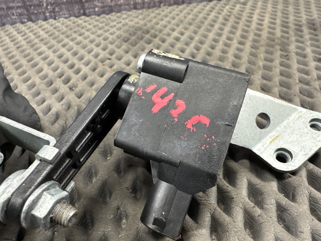 Датчик уровня подвески, 900 рублей, Красноярск