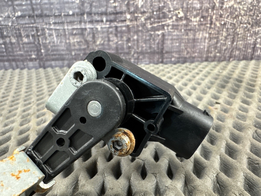 Датчик уровня подвески, 900 рублей, Красноярск