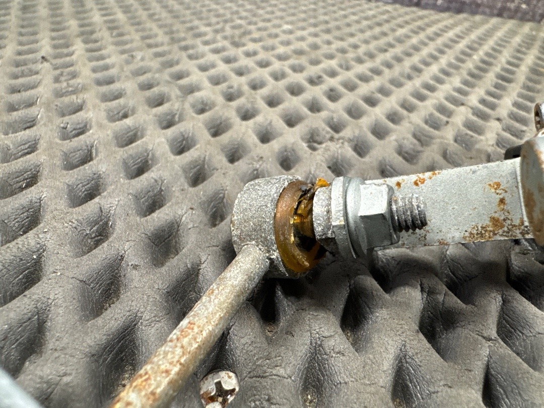 Датчик уровня подвески, 900 рублей, Красноярск