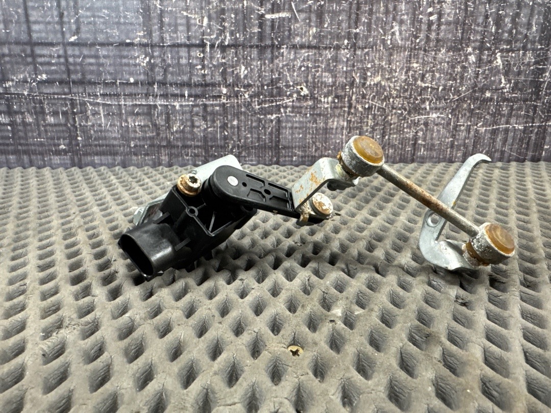 Датчик уровня подвески, 900 рублей, Красноярск