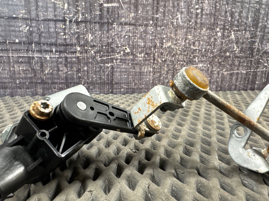 Датчик уровня подвески, 900 рублей, Красноярск