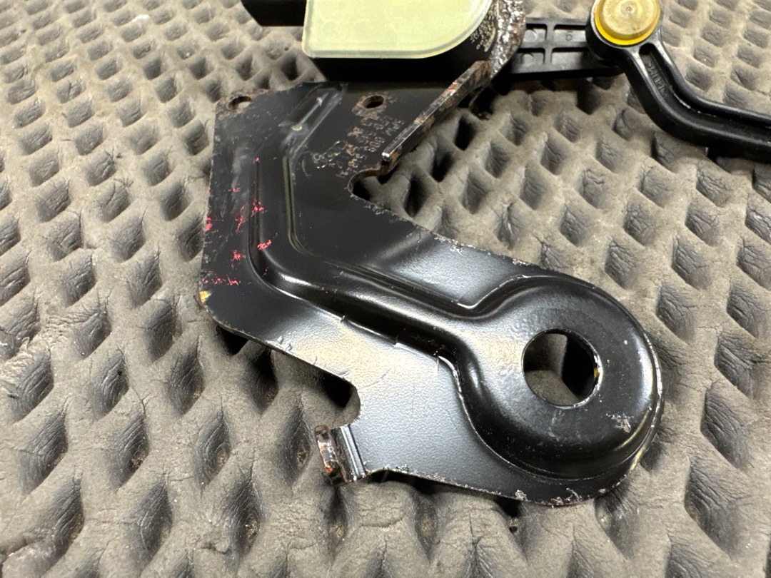 Датчик уровня подвески, 2000 рублей, Красноярск