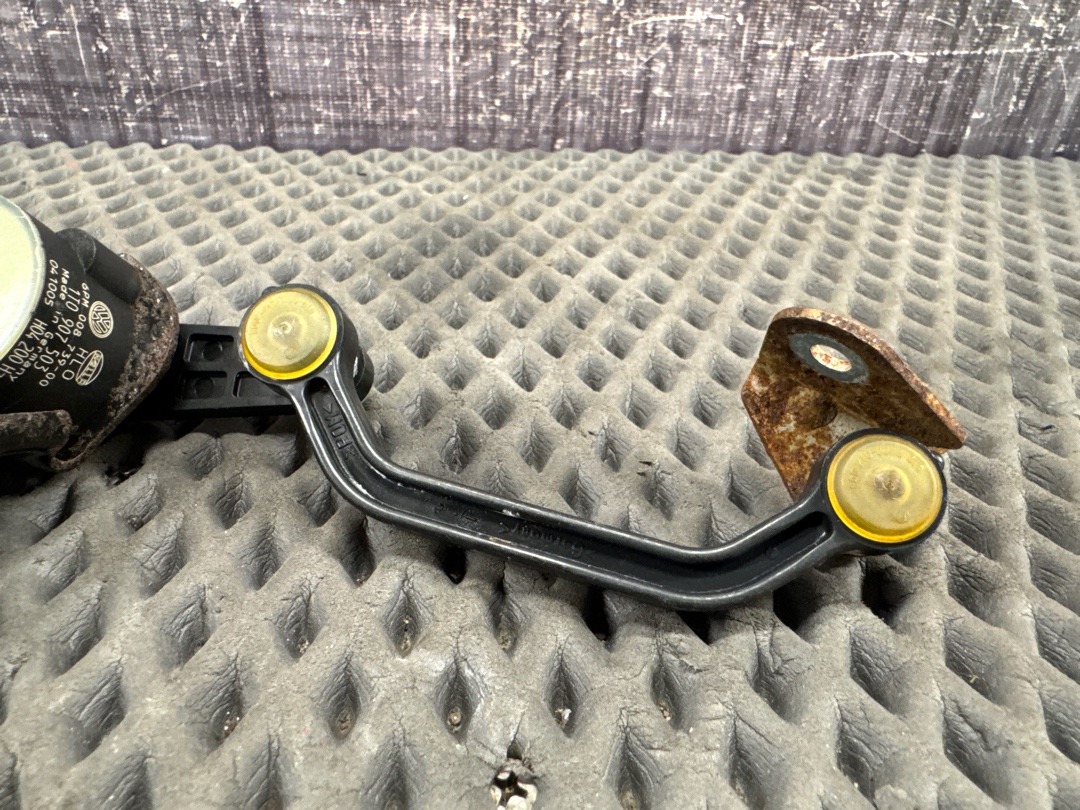 Датчик уровня подвески, 2000 рублей, Красноярск