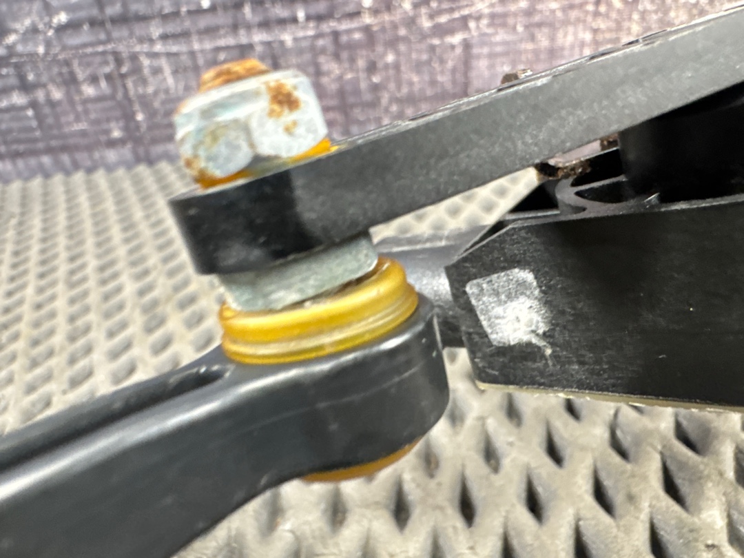 Датчик уровня подвески, 2000 рублей, Красноярск