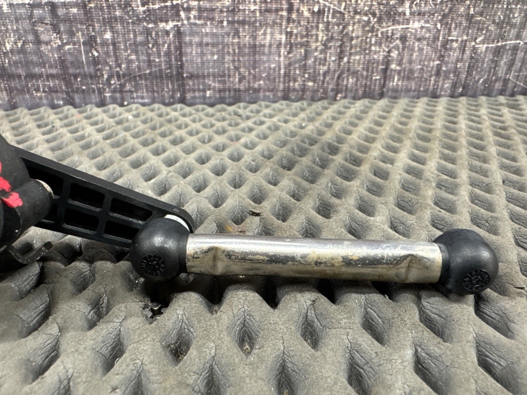 Датчик уровня подвески, 2000 рублей, Красноярск