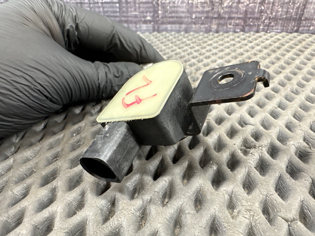 Датчик уровня подвески, 2000 рублей, Красноярск