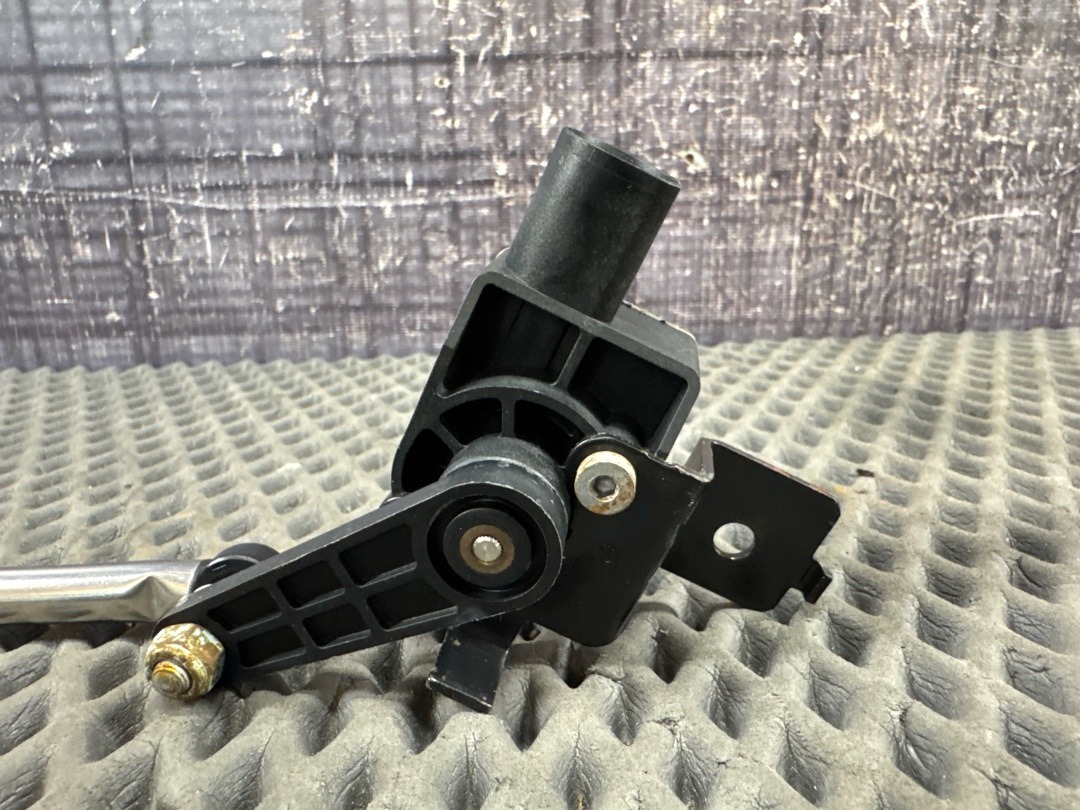 Датчик уровня подвески, 2000 рублей, Красноярск