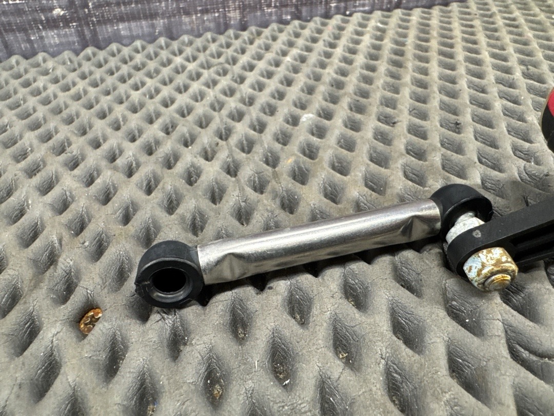 Датчик уровня подвески, 2000 рублей, Красноярск