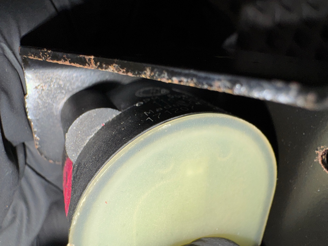 Датчик уровня подвески, 2000 рублей, Красноярск