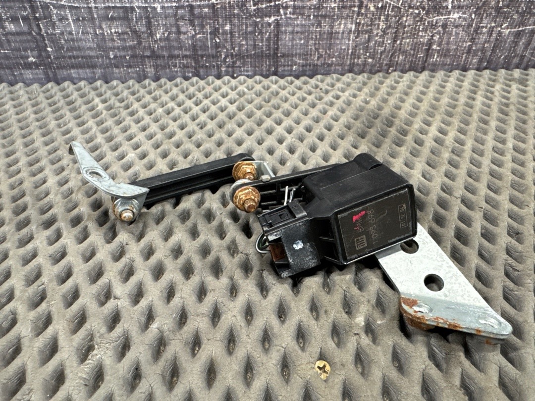 Датчик уровня подвески, 900 рублей, Красноярск