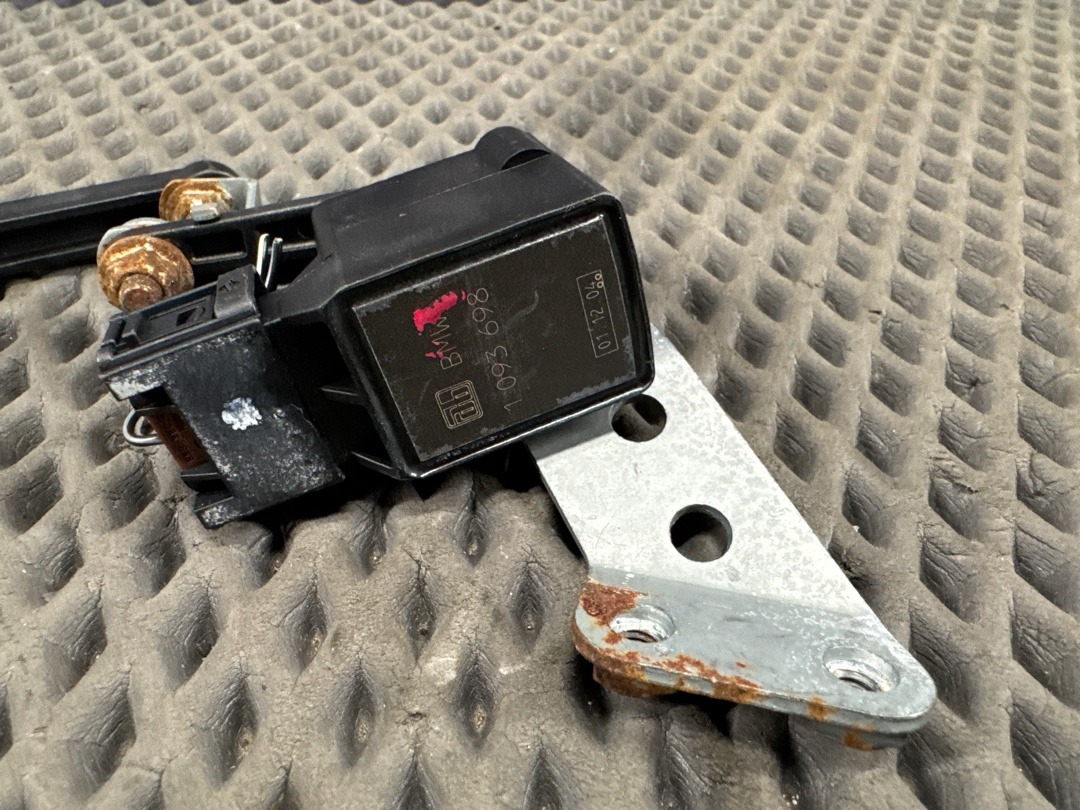 Датчик уровня подвески, 900 рублей, Красноярск