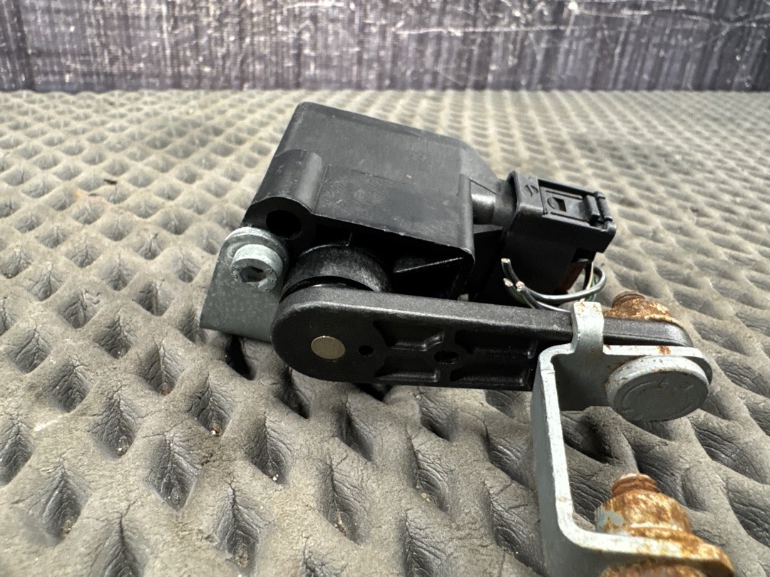 Датчик уровня подвески, 900 рублей, Красноярск