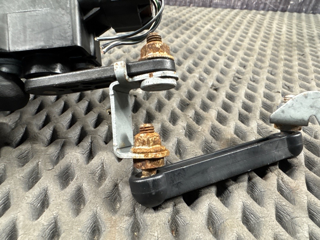 Датчик уровня подвески, 900 рублей, Красноярск