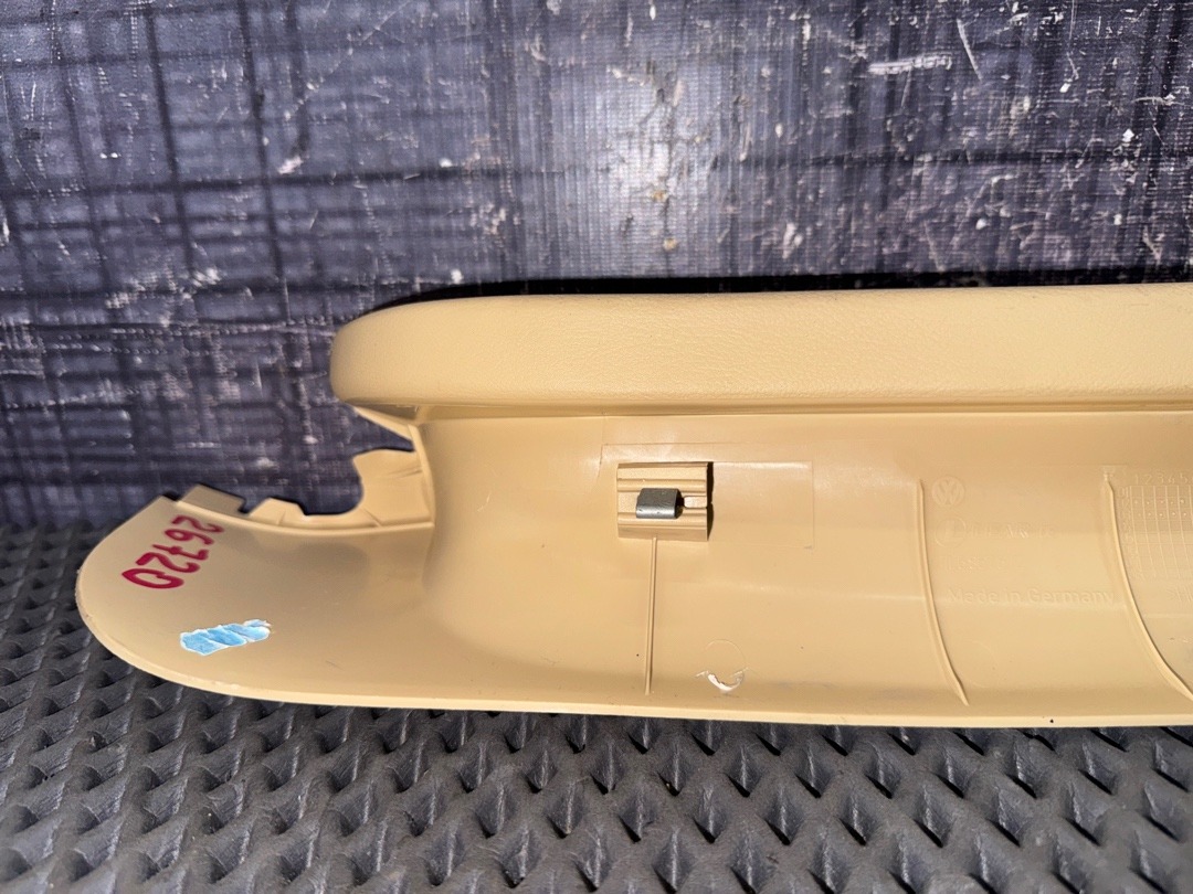 Обшивка крышки багажника, 250 рублей, Красноярск