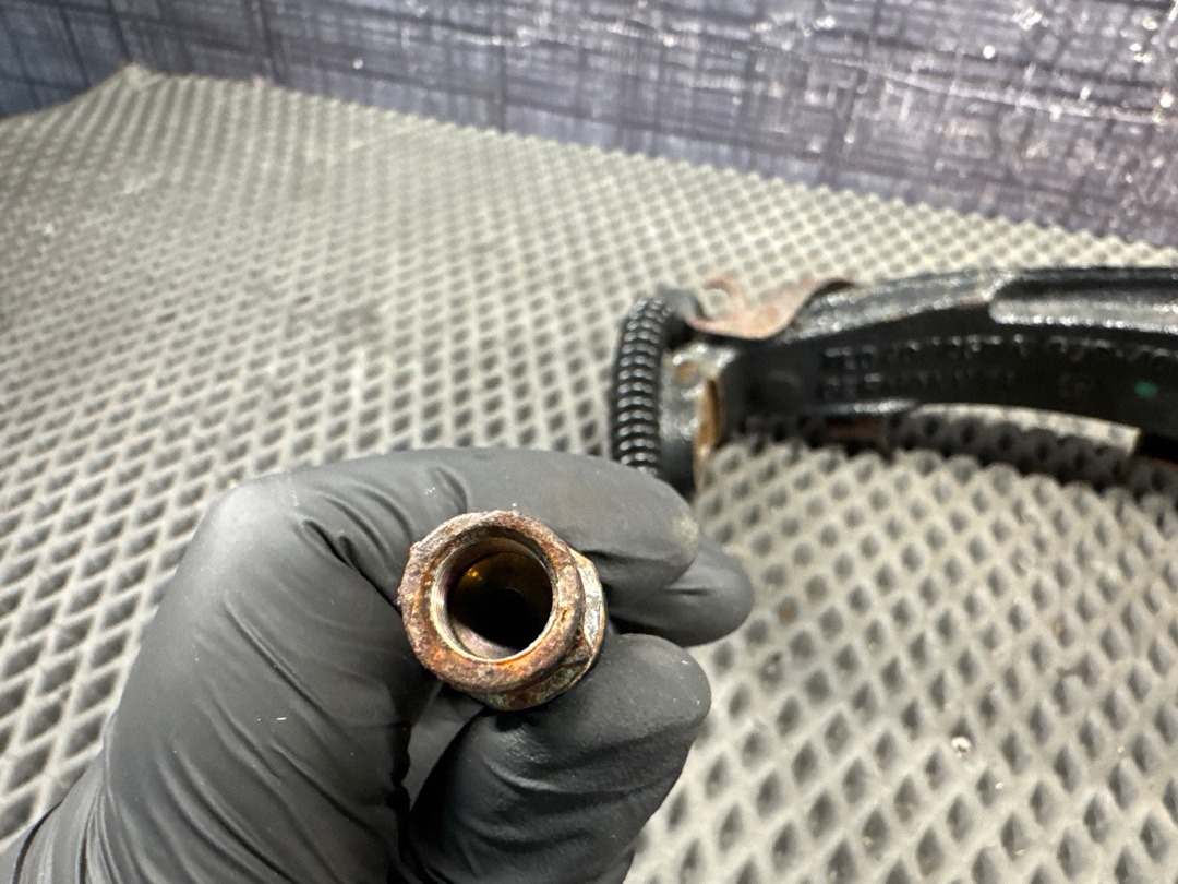 Поворотный кулак, 9000 рублей, Красноярск