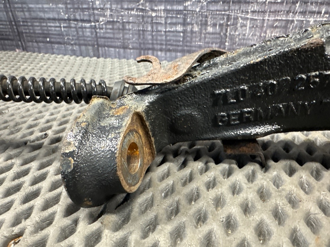 Поворотный кулак, 9000 рублей, Красноярск