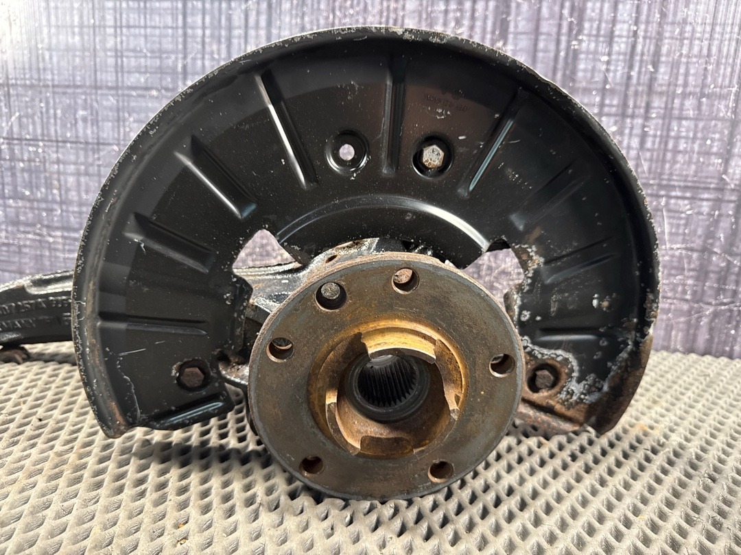 Поворотный кулак, 9000 рублей, Красноярск