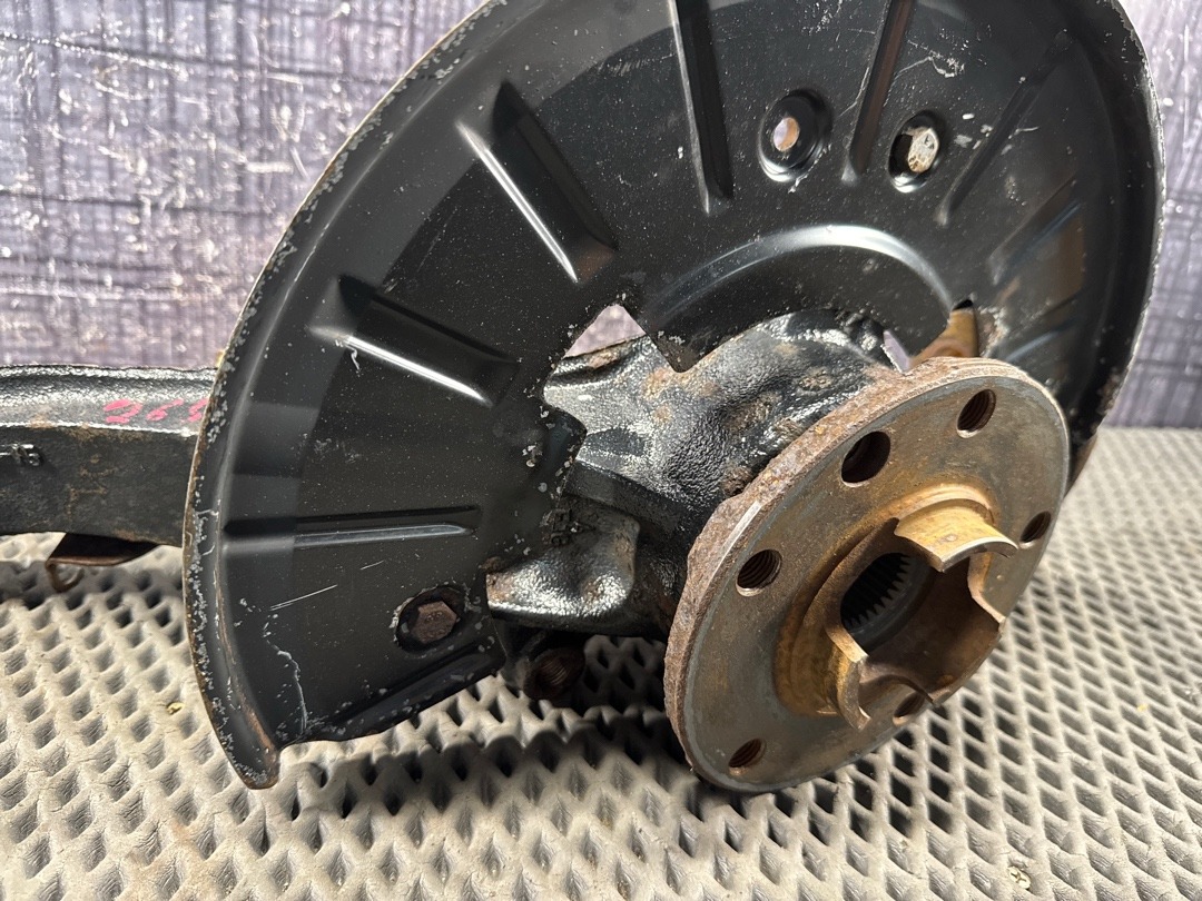 Поворотный кулак, 9000 рублей, Красноярск