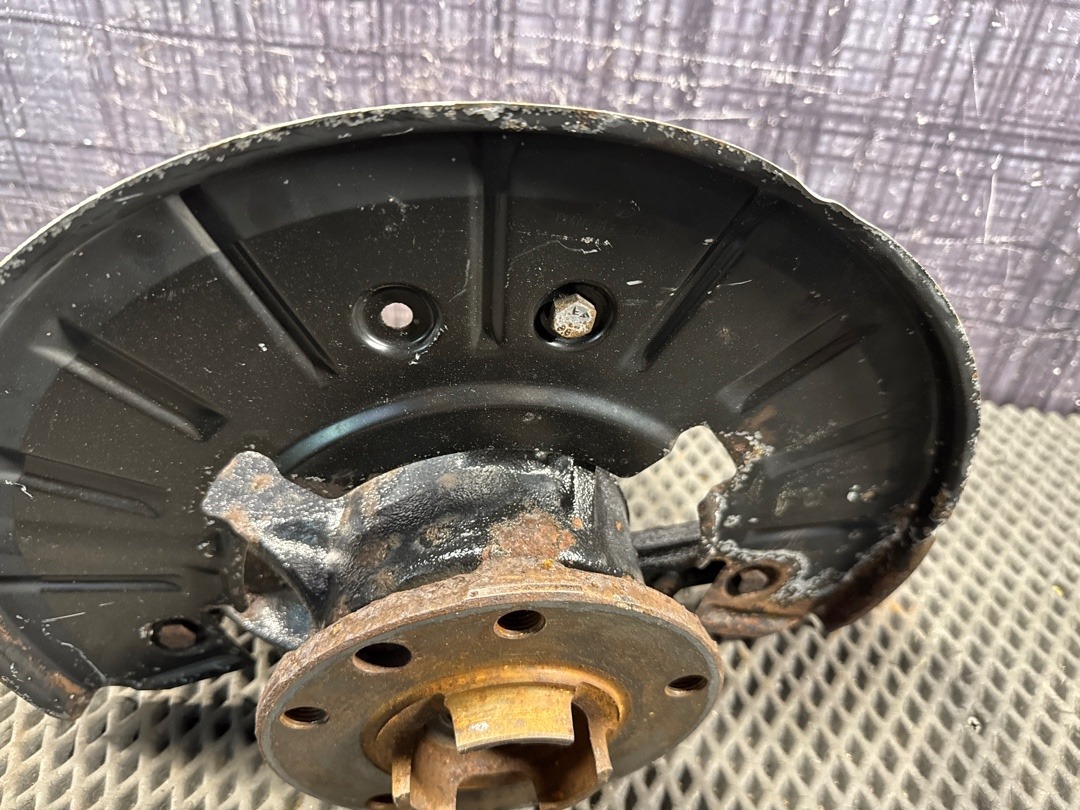 Поворотный кулак, 9000 рублей, Красноярск