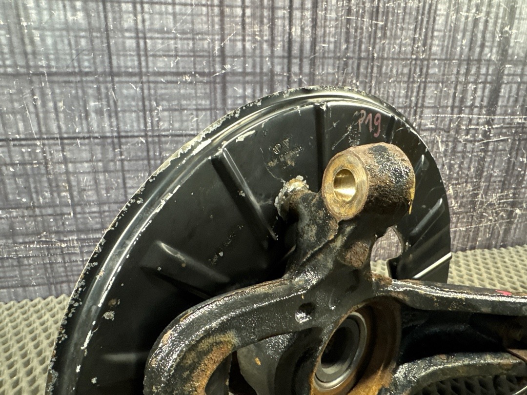 Поворотный кулак, 9000 рублей, Красноярск