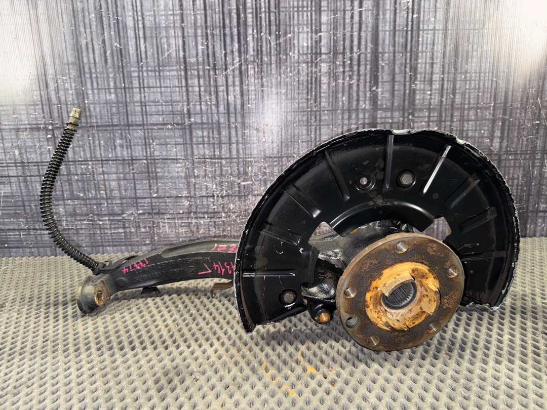 Поворотный кулак, 9000 рублей, Красноярск