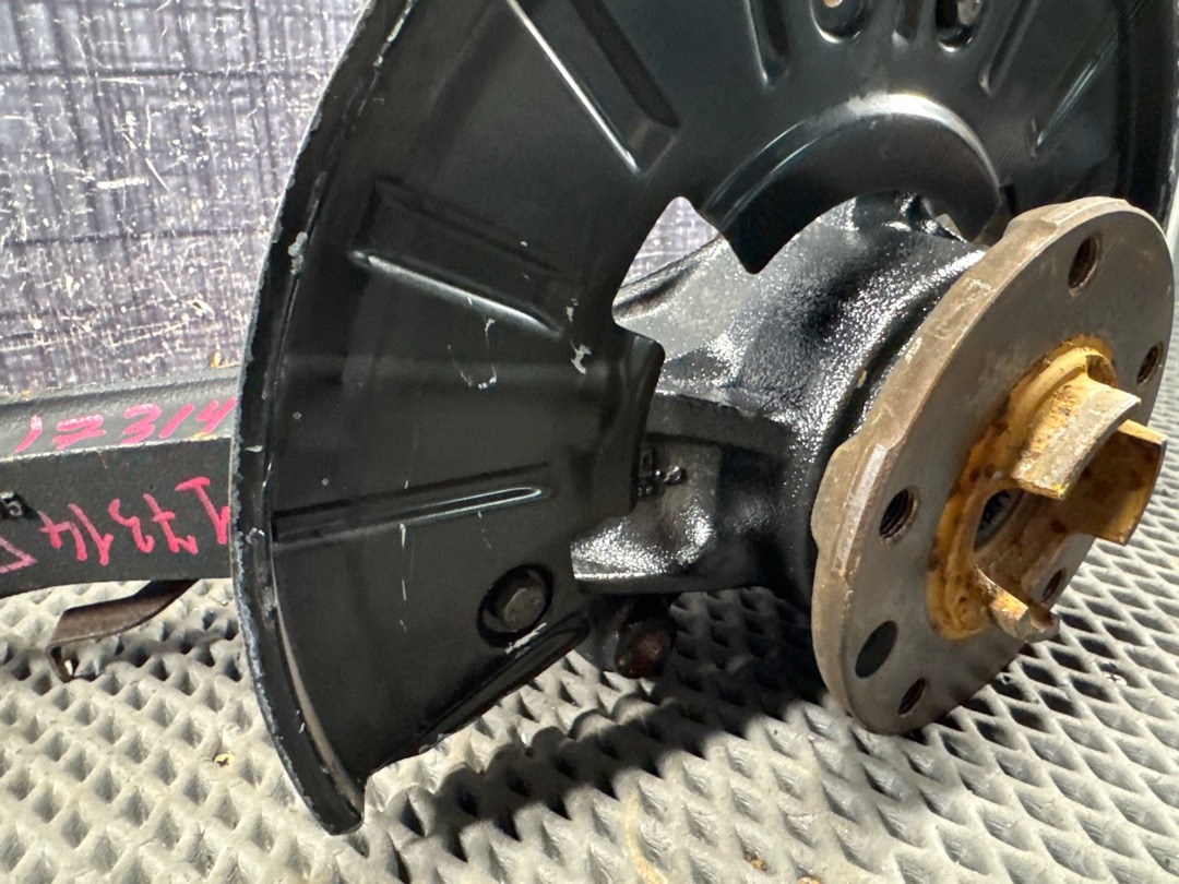 Поворотный кулак, 9000 рублей, Красноярск