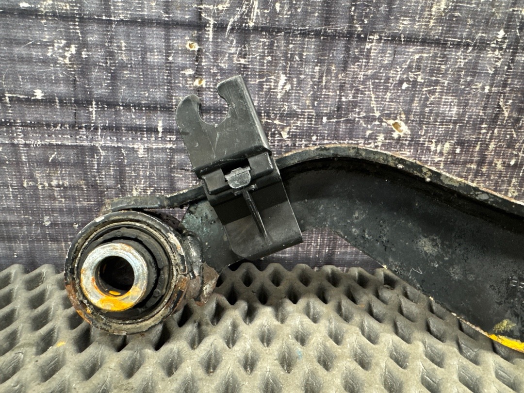 Рычаг подвески, 1500 рублей, Красноярск